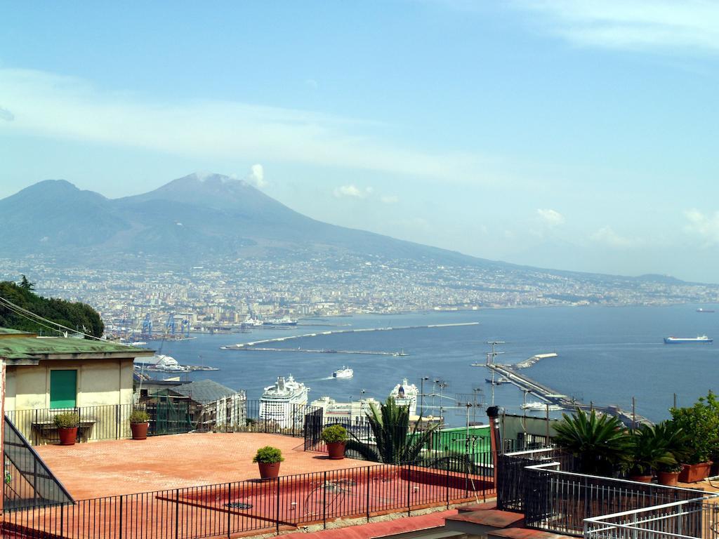 Una Terrazza Sul Golfo Napoli Eksteriør billede